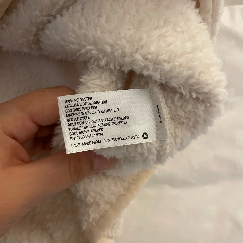 JoyLab Plush Quilted Pocket Pullover Sweater - Picture 6 of 6